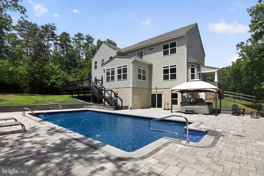 526 Fair Havens Ln, Fredericksburg, VA 22406 - #2