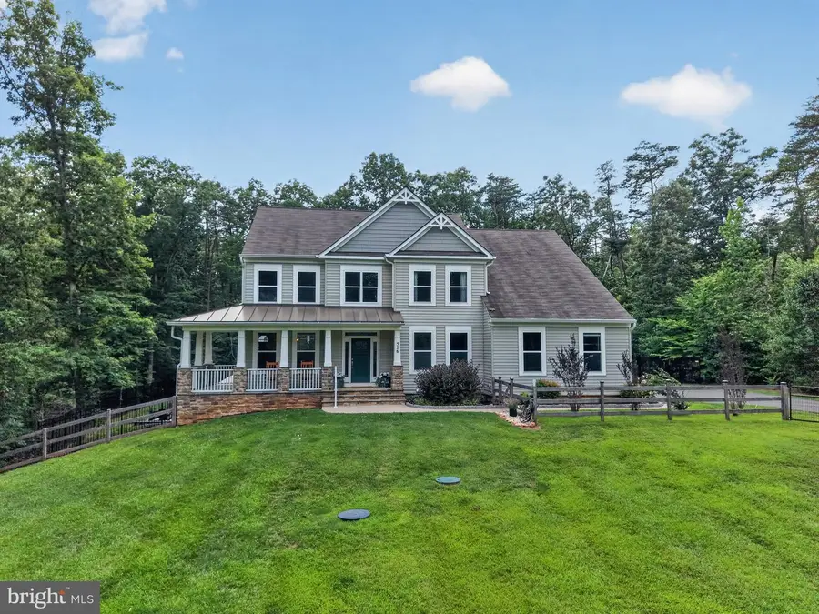 526 Fair Havens Ln, Fredericksburg, VA 22406 - #3