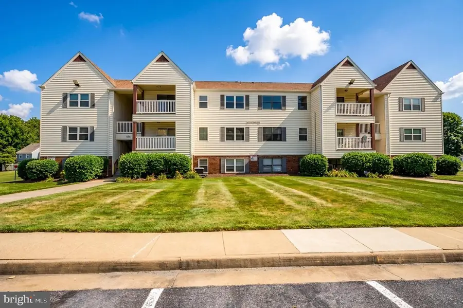 102 Chesterfield Ln #302, Stafford, VA 22556 - #2