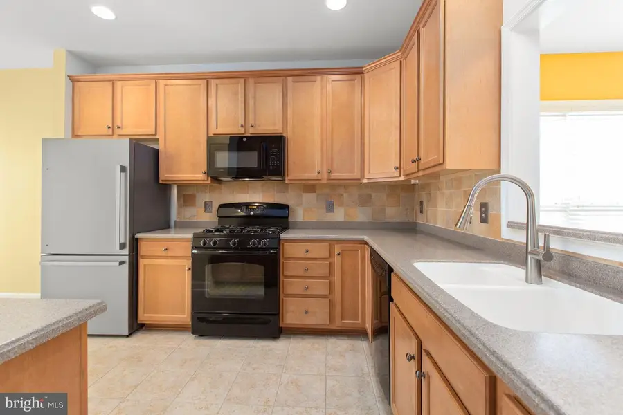 76 Denison St, Fredericksburg, VA 22406 - #2
