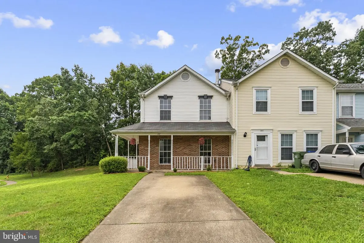 301 Cabin Ct, Stafford, VA 22554 - #1