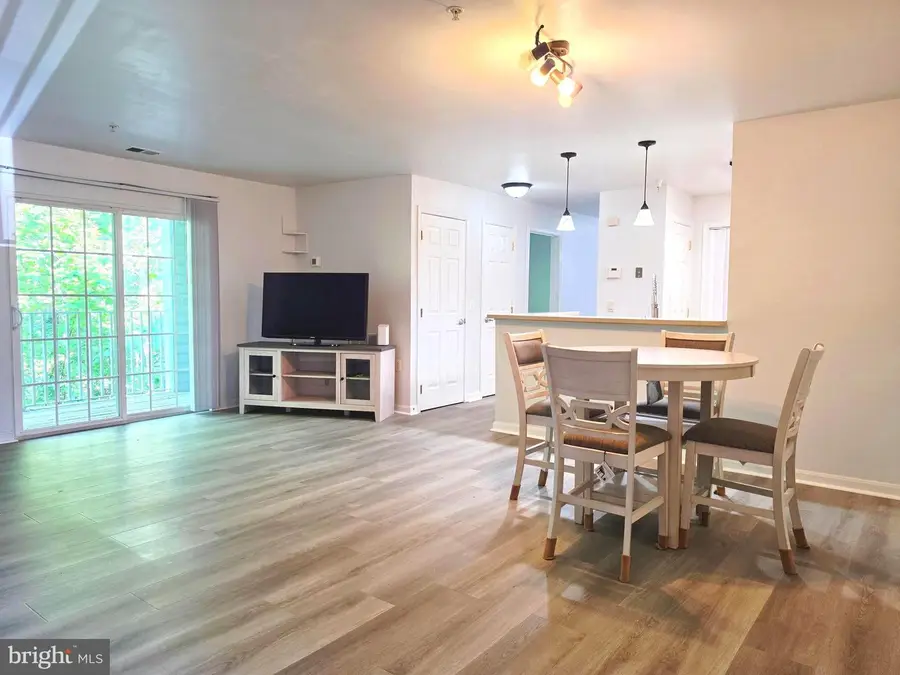501 Garrison Woods Dr #203, Stafford, VA 22556 - #2