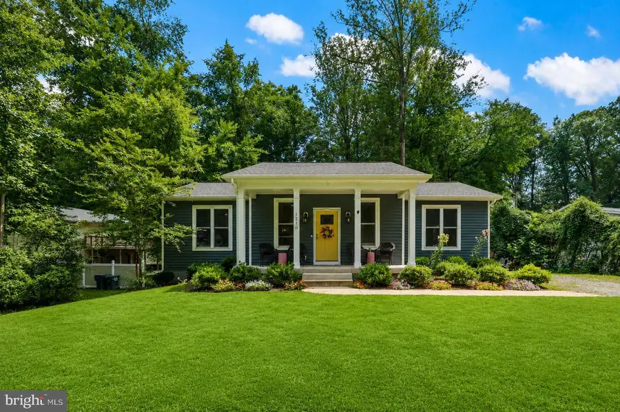 1210 Amherst Ave, Fredericksburg, VA 22405 - #2