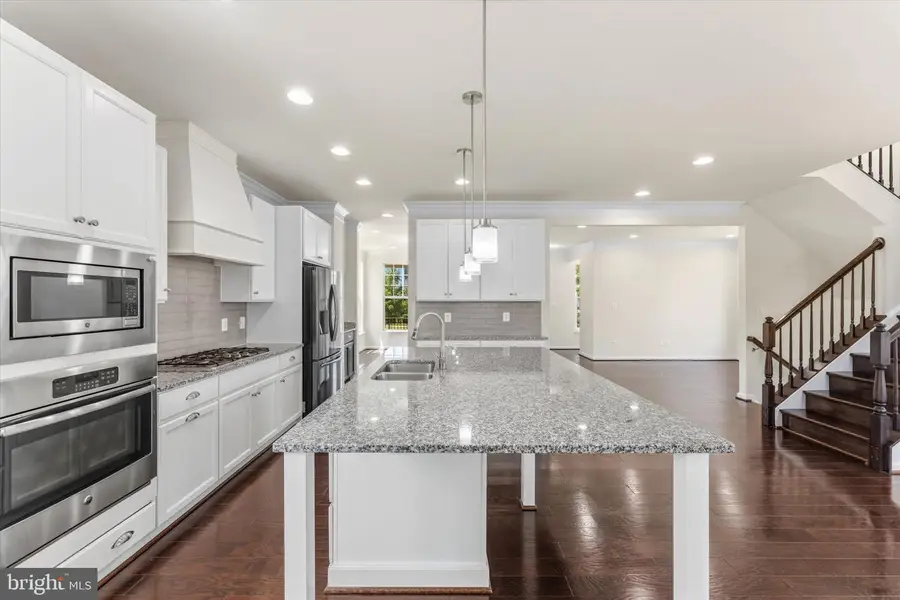 148 Gardenia Dr, Stafford, VA 22554 - #2