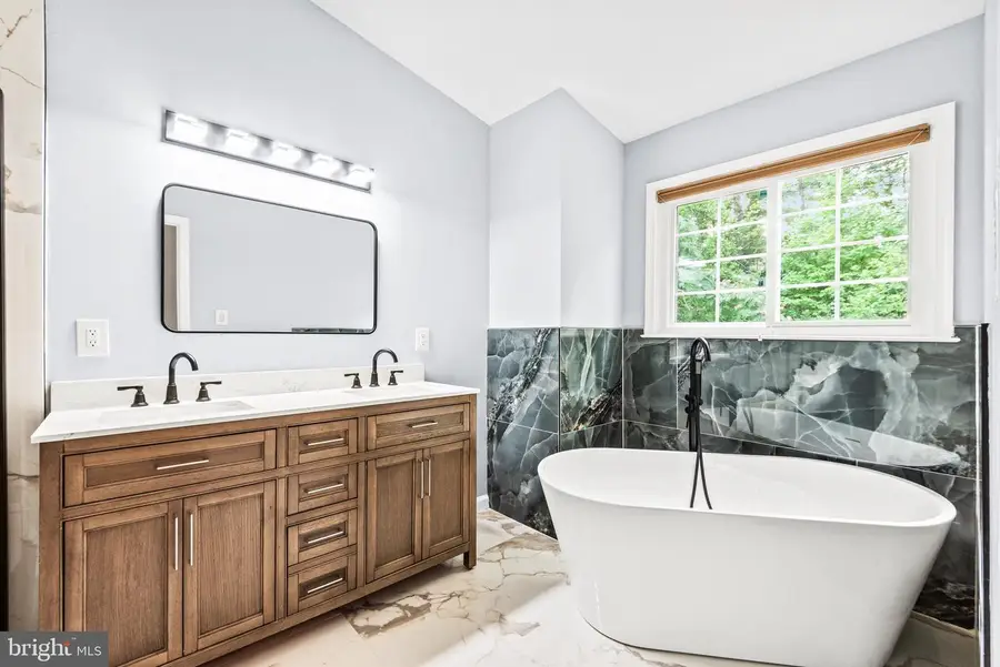 601 Twin Brook Ln, Stafford, VA 22554 - #3