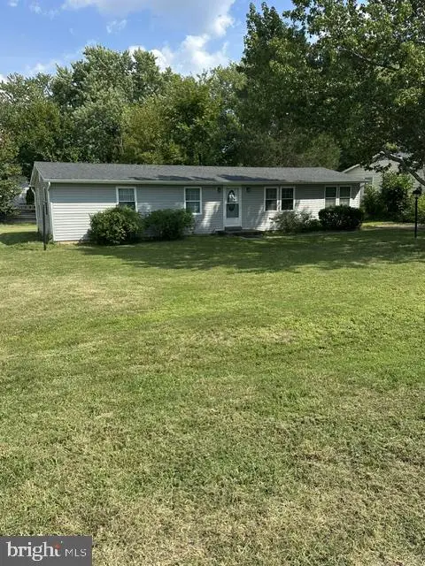 209 Oakridge Dr, Stafford, VA 22556 - #1