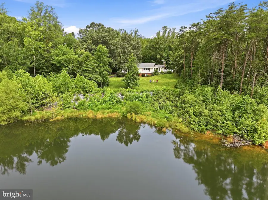 512 W Rocky Run Rd, Fredericksburg, VA 22406 - #3
