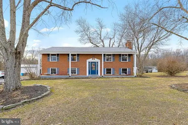 1573 Garrisonville Rd, STAFFORD, VA 22556