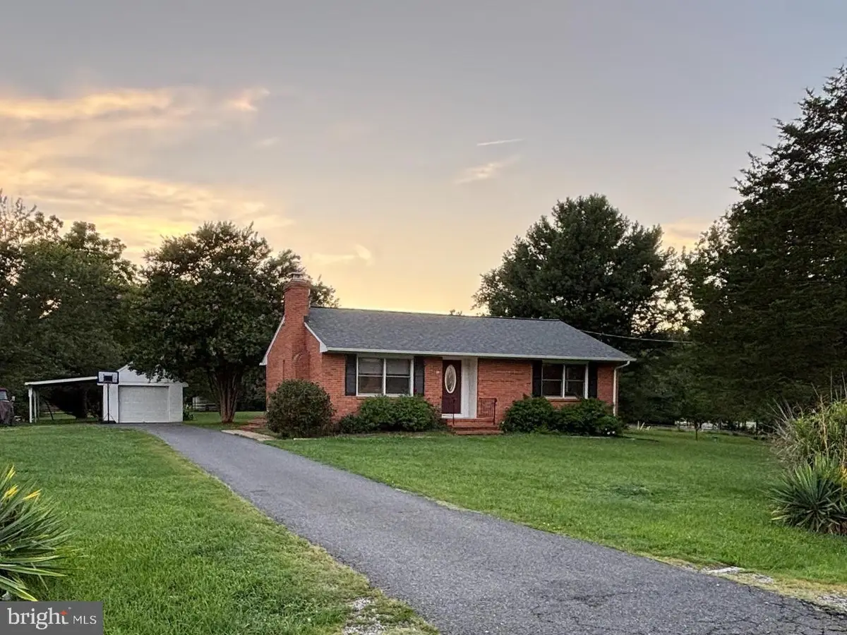 28 Manse Rd, Fredericksburg, VA 22406 - #1