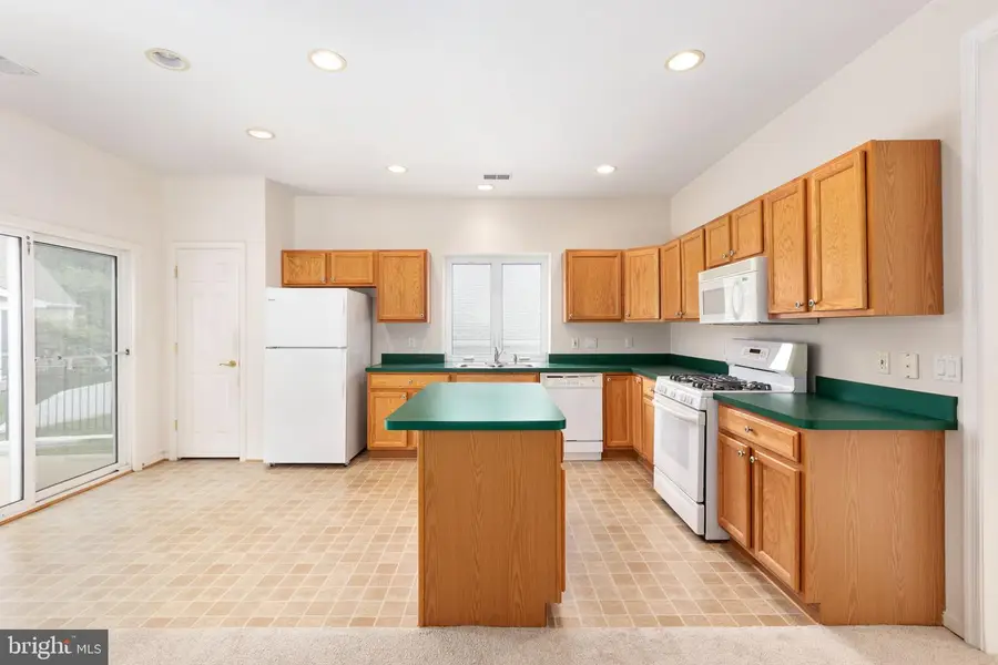 7 Dayton Cir, Fredericksburg, VA 22406 - #3