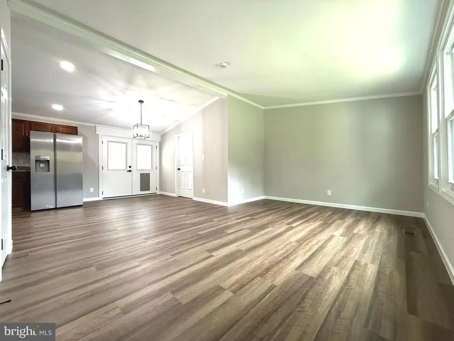 707 Holly Corner Rd, Fredericksburg, VA 22406 - #3
