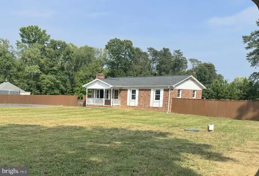 241 Ferry Rd, Fredericksburg, VA 22405 - #3