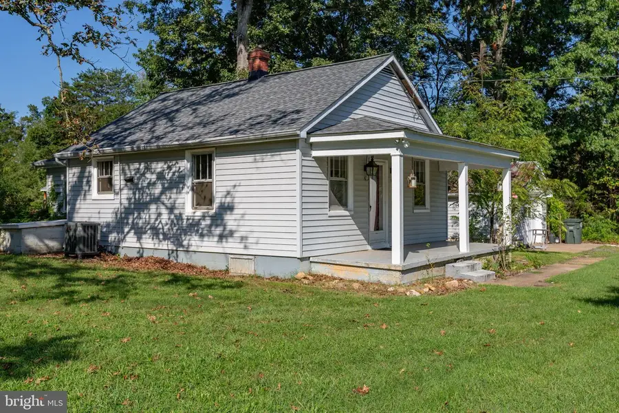 1571 Truslow Rd, Fredericksburg, VA 22406 - #2