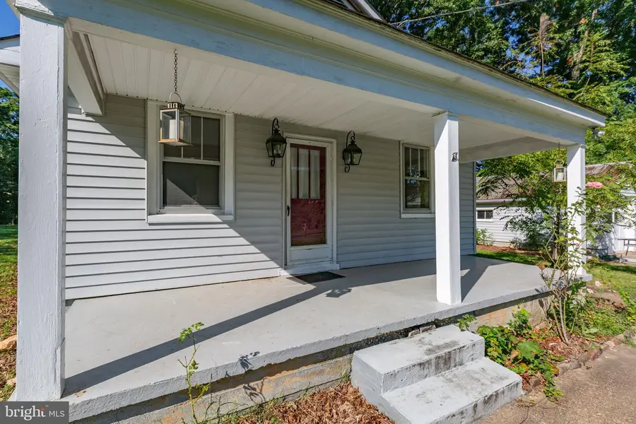 1571 Truslow Rd, Fredericksburg, VA 22406 - #3