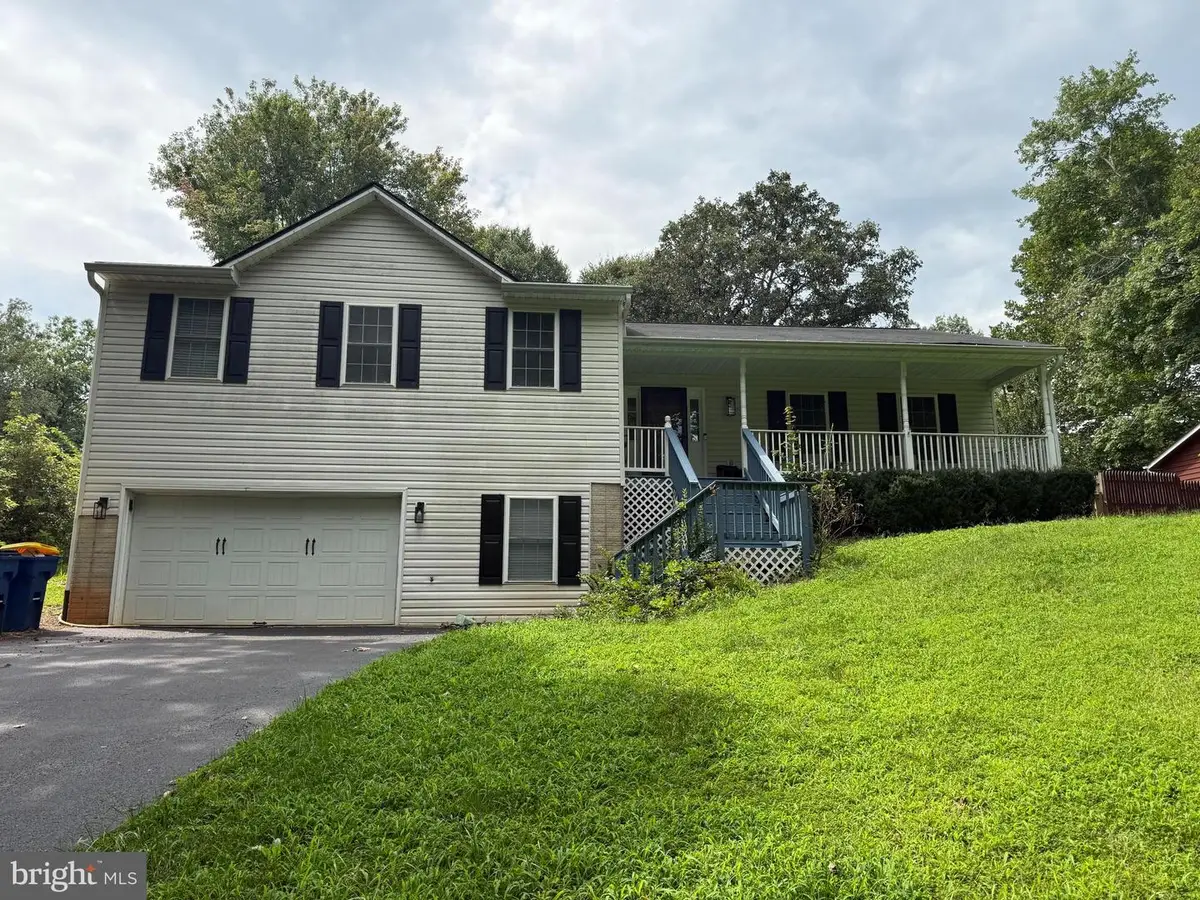 1069 Lakeview Dr, Stafford, VA 22556 - #1