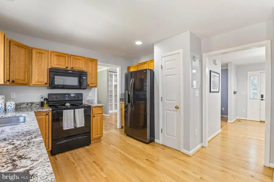 1069 Lakeview Dr, Stafford, VA 22556 - #2