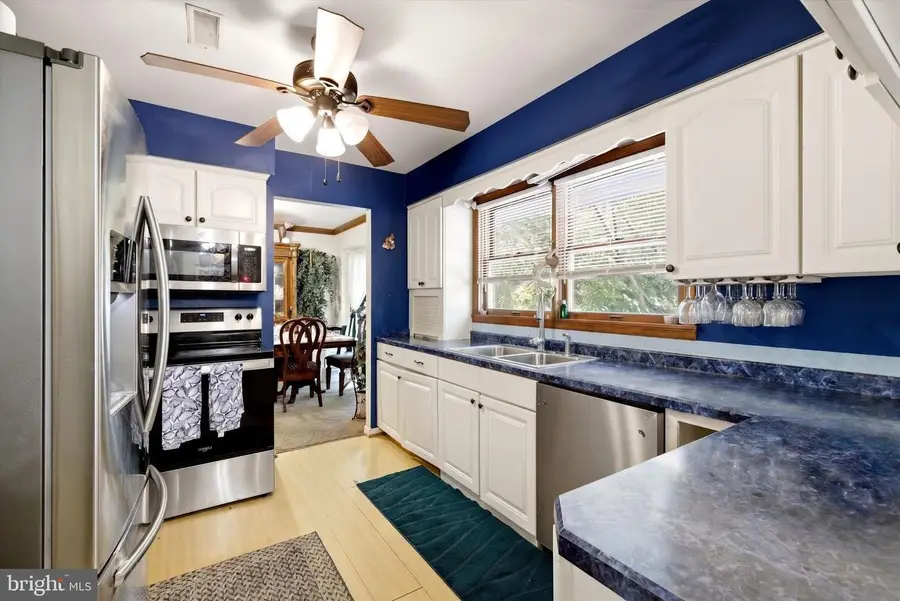 2 Lord Fairfax Dr, Fredericksburg, VA 22405 - #2