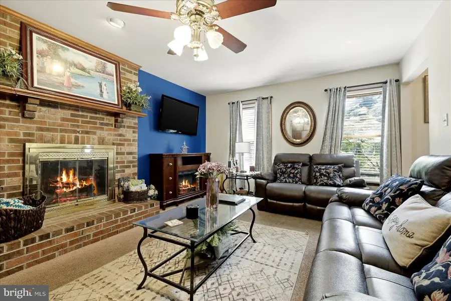 2 Lord Fairfax Dr, Fredericksburg, VA 22405 - #3