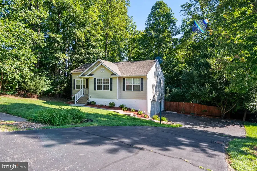 3 Palm Dr, Fredericksburg, VA 22405 - #2