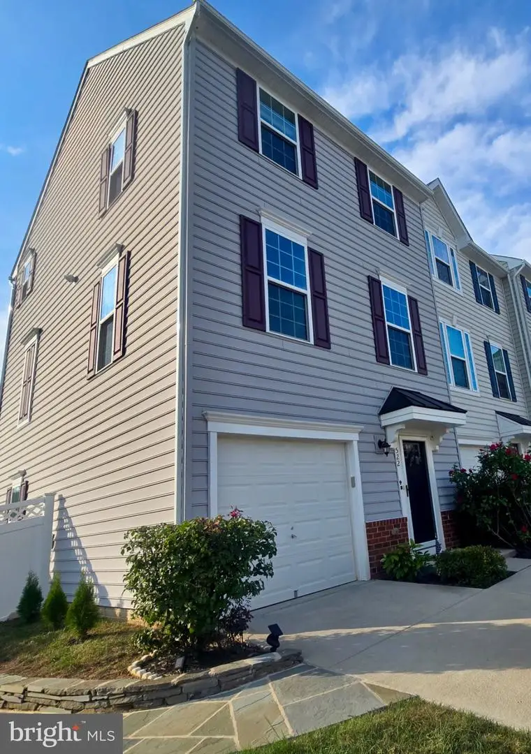 522 Rolling Valley Dr, Fredericksburg, VA 22405 - #1