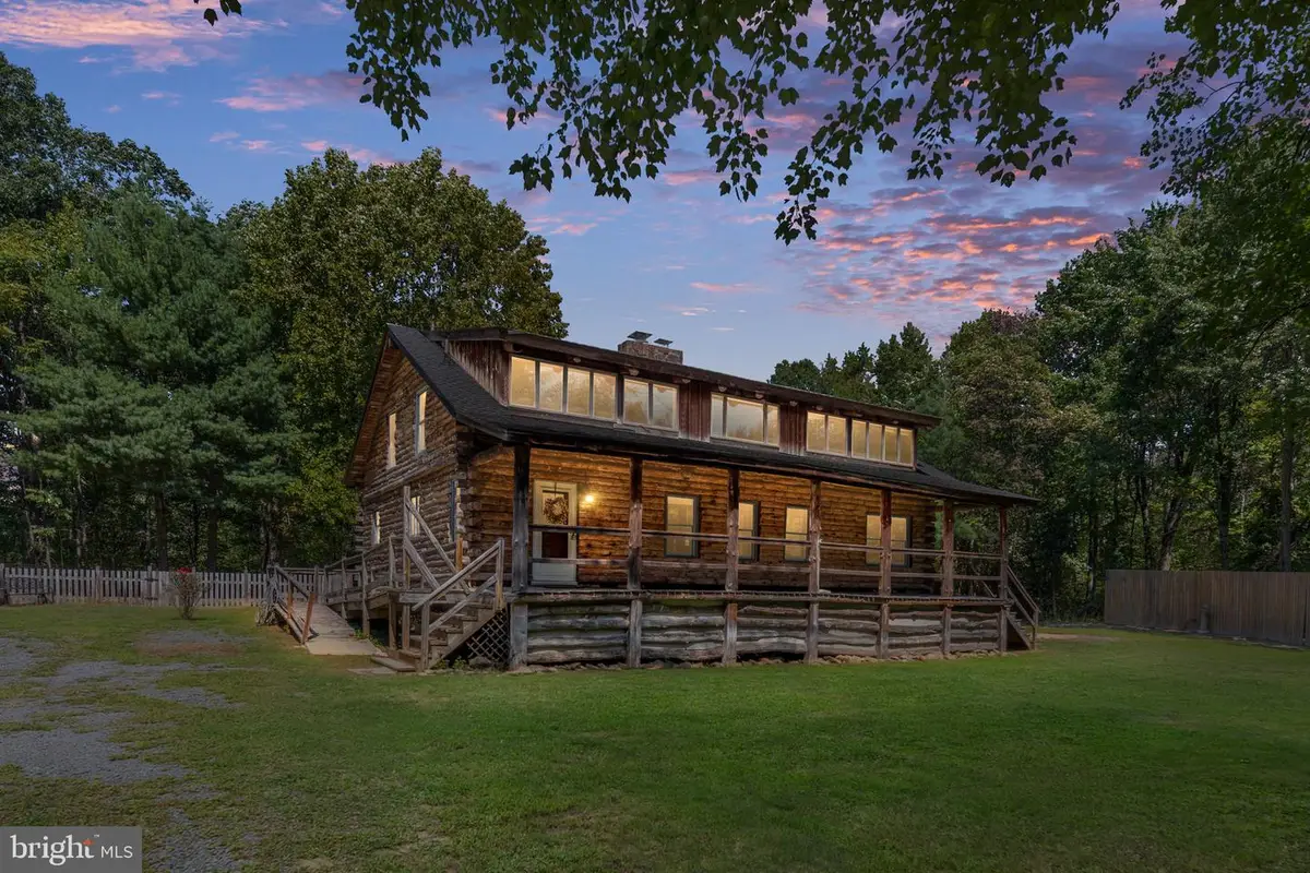 478 Truslow Rd, Fredericksburg, VA 22405 - #1