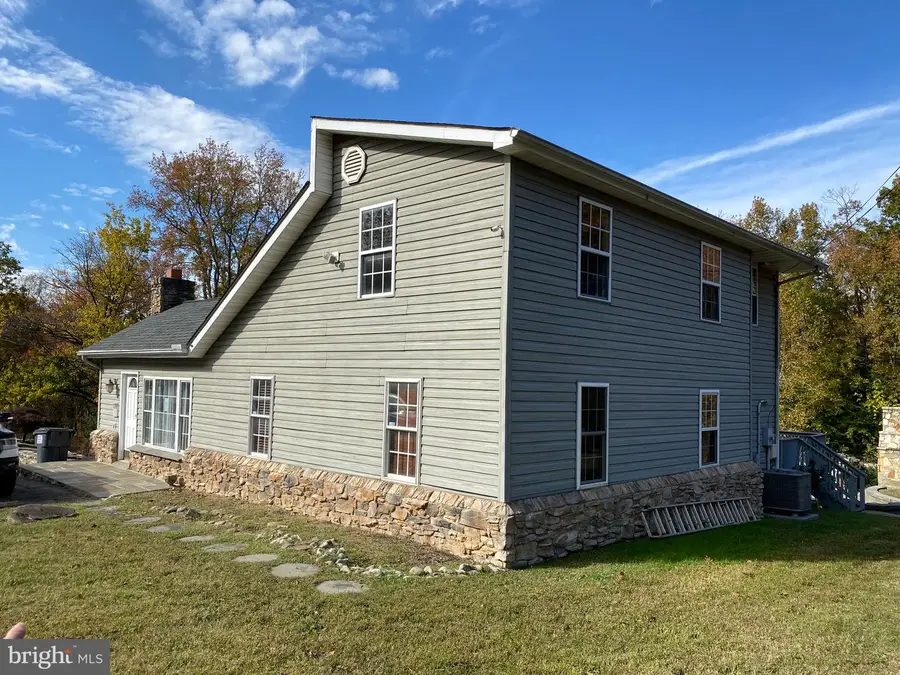 321 Cambridge St, Fredericksburg, VA 22405 - #2