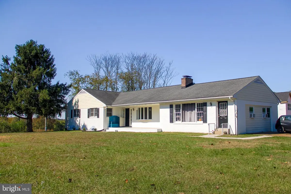 123 Hillsdale Dr, Fredericksburg, VA 22405 - #1