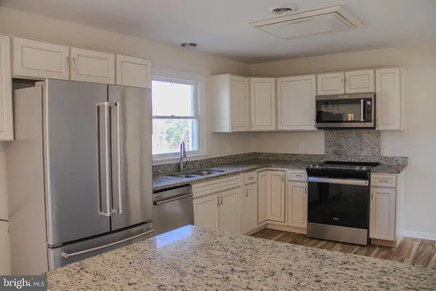 123 Hillsdale Dr, Fredericksburg, VA 22405 - #3