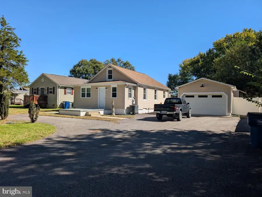 206 Pratt St, Fredericksburg, VA 22405 - #2