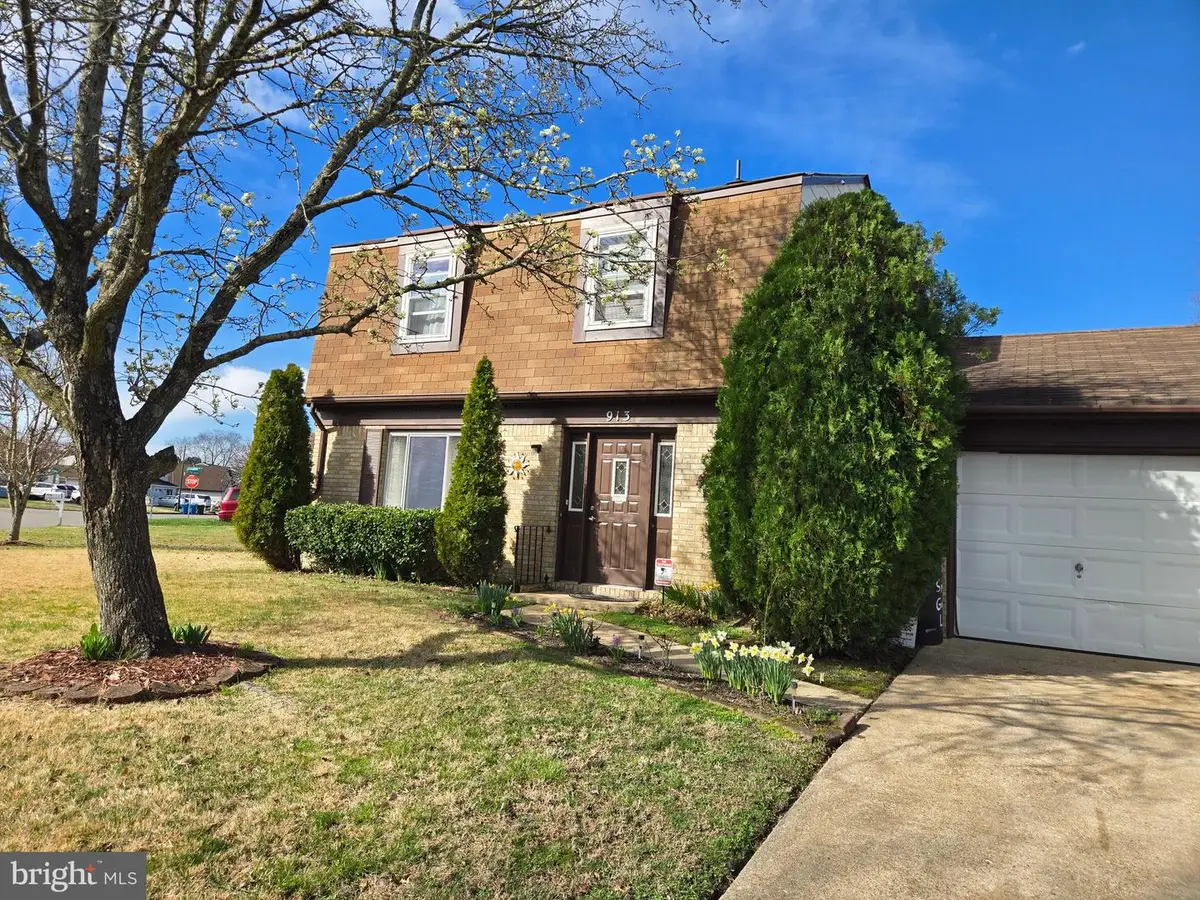 913 Spring Garden Ln, Virginia Beach, VA 23452 - #1