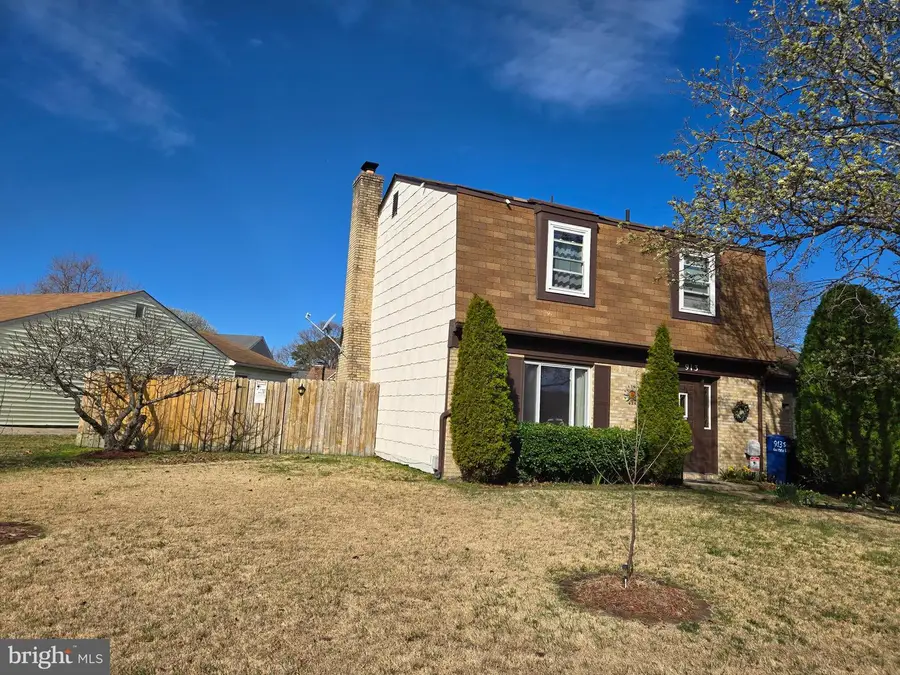 913 Spring Garden Ln, Virginia Beach, VA 23452 - #3