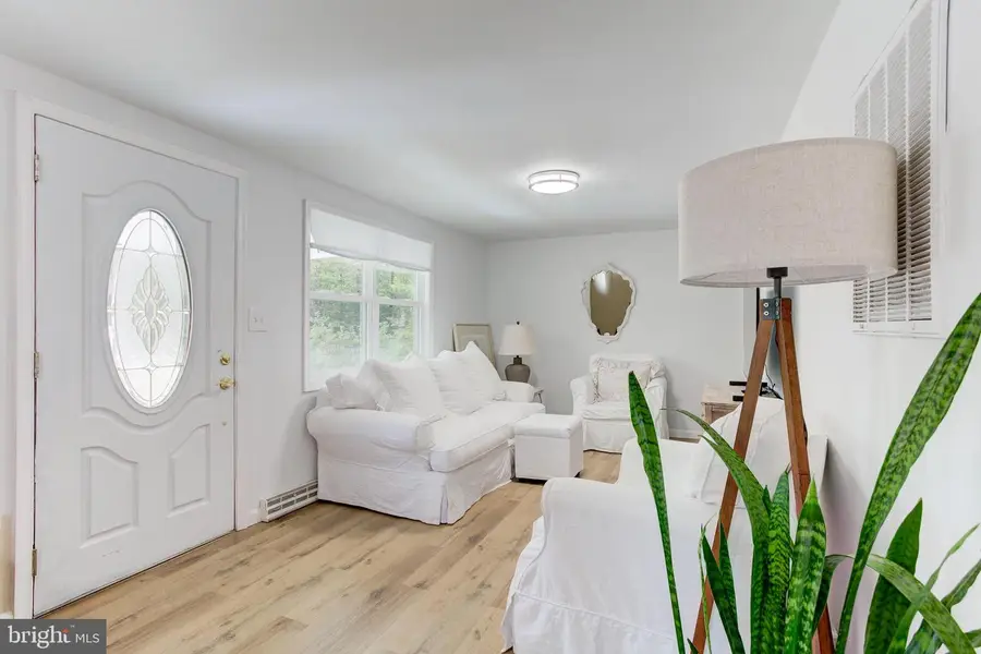 201 Grainery Rd, Montross, VA 22520 - Image #2