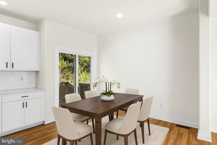 715 Lakeview Dr, Colonial Beach, VA 22443 - Image #3