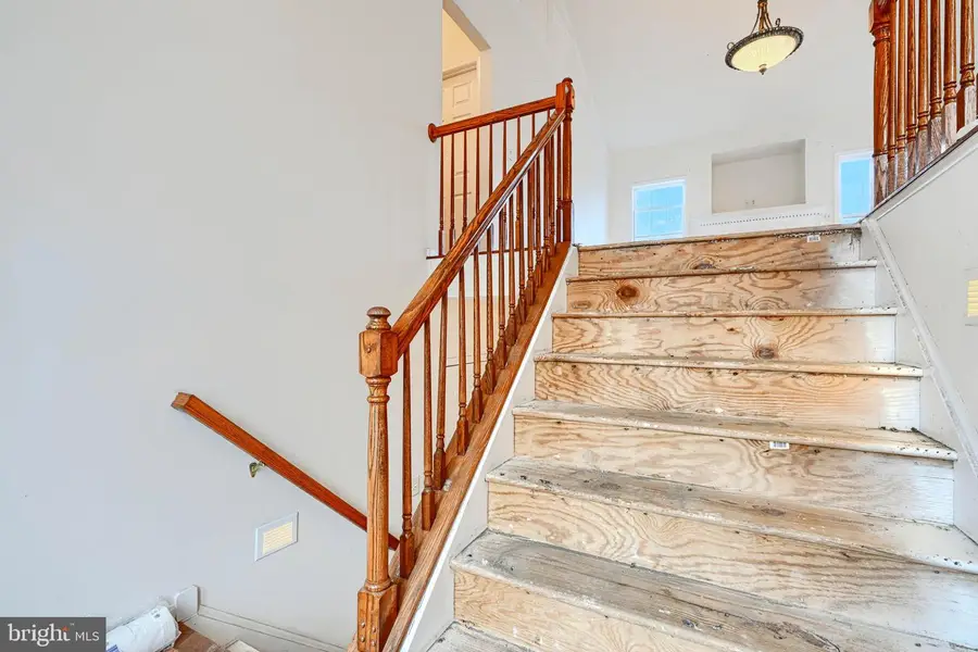 203 Forest Ave, Colonial Beach, VA 22443 - Image #3