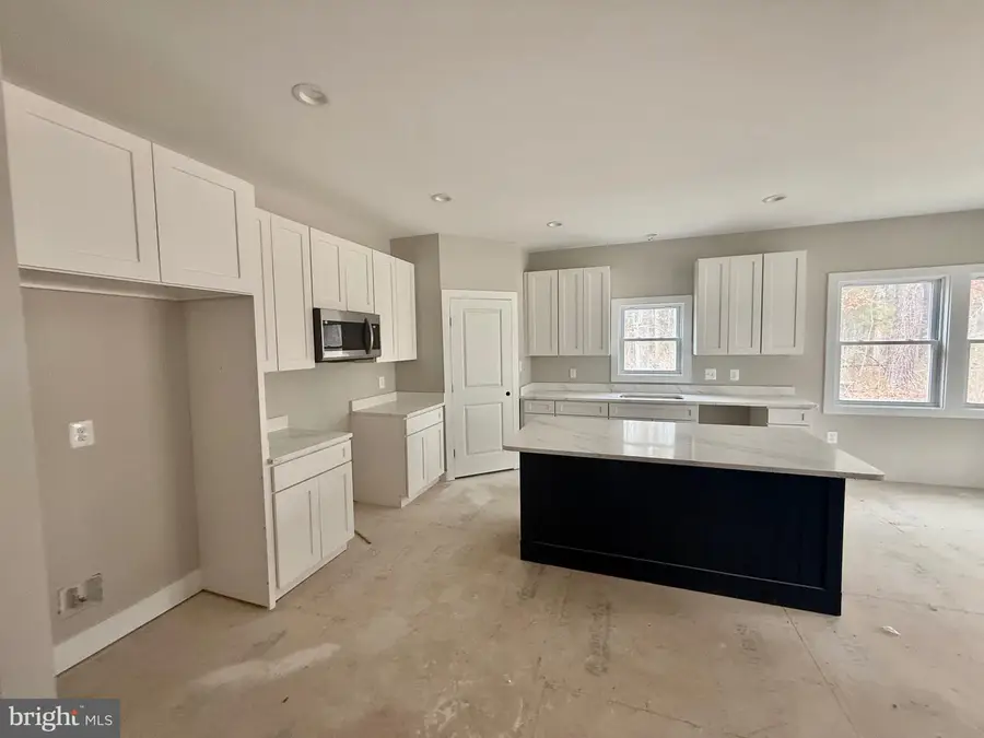 94 Dingley Rd, Montross, VA 22520 - #3