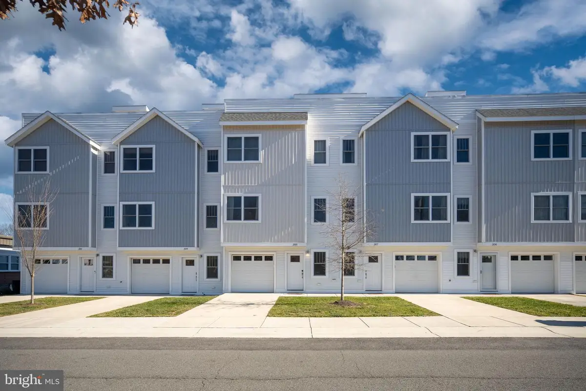 308 Douglas Ave, Colonial Beach, VA 22443 - Image #1