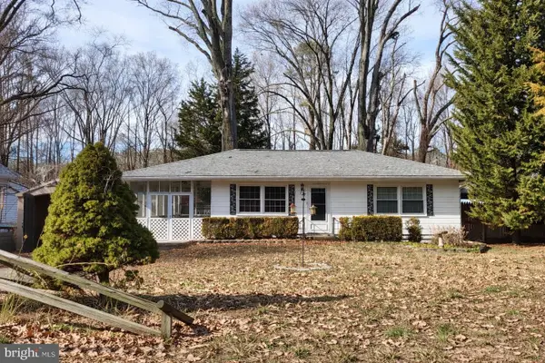 227 7th St, COLONIAL BEACH, VA 22443