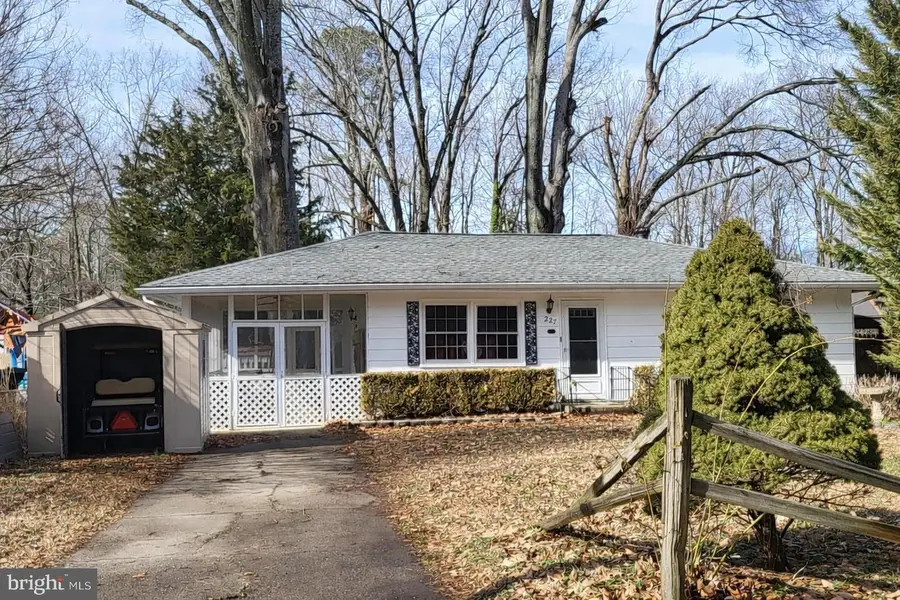 227 7th St, Colonial Beach, VA 22443 - #2