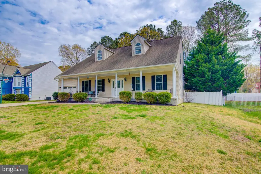 202 Santa Maria Ave, Colonial Beach, VA 22443 - #2