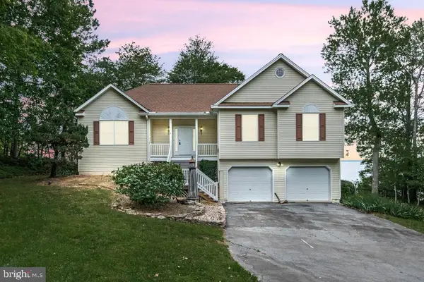 1753 North Independence Drive, MONTROSS, VA 22520