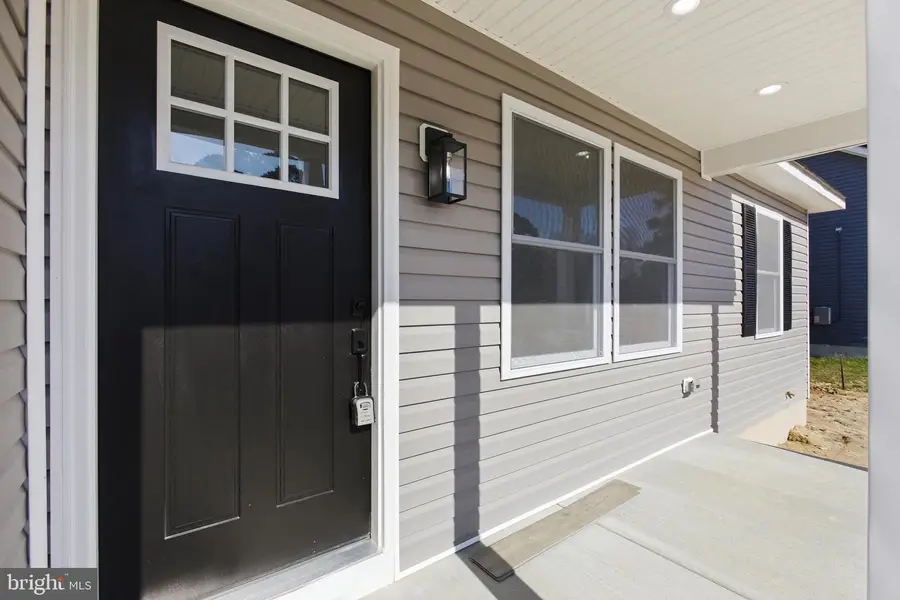 826 S Glebe Rd, Montross, VA 22520 - #2