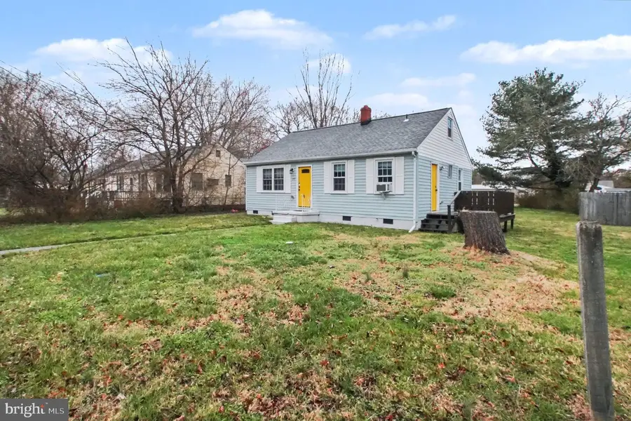 217 Locust Ave, Colonial Beach, VA 22443 - #2