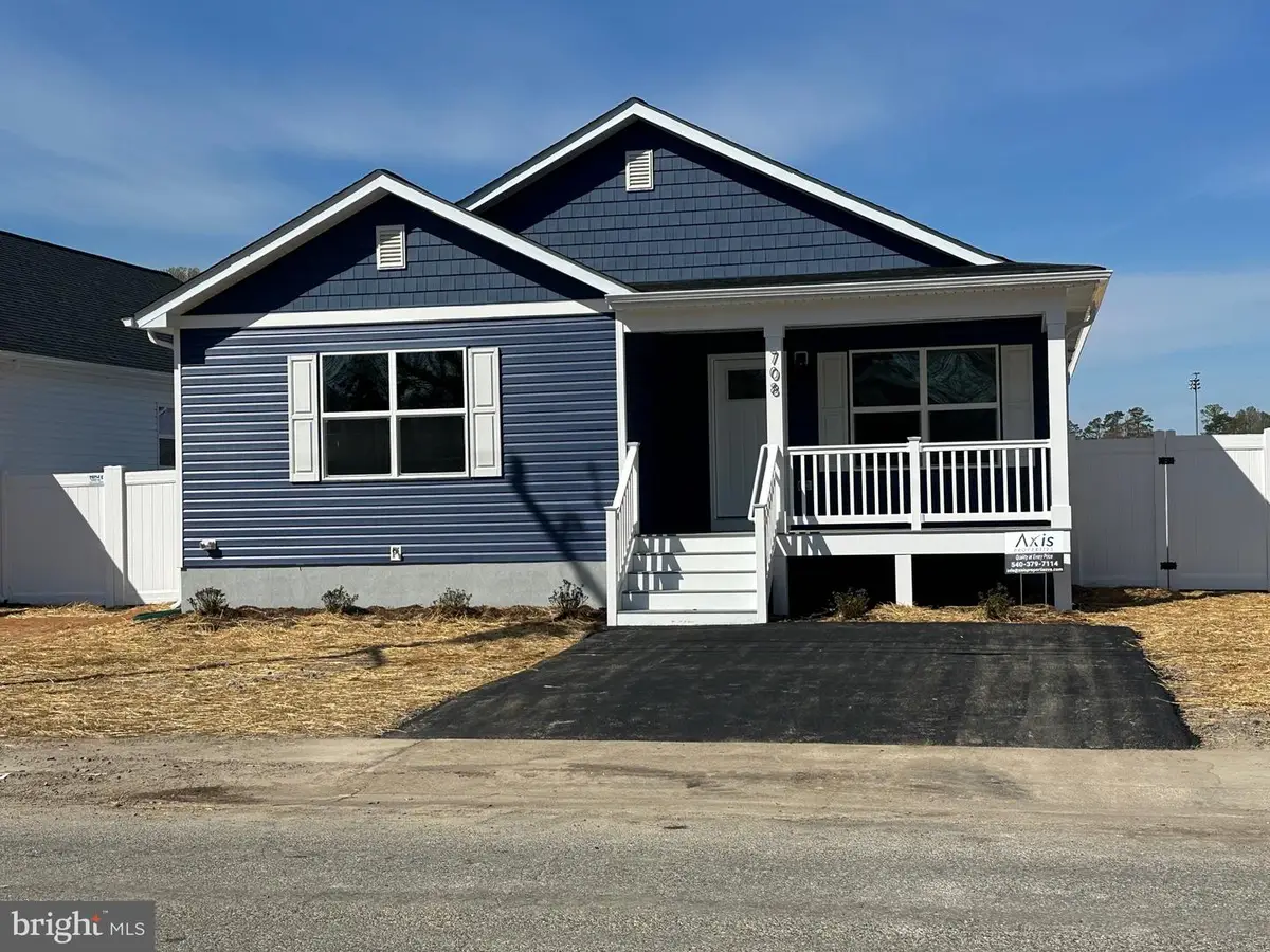 708 Jackson Street, Colonial Beach, VA 22443 - #1