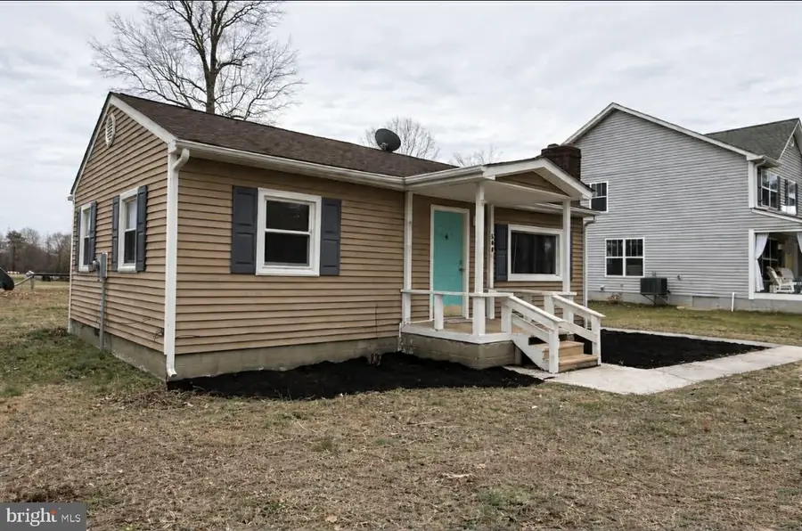 508 Latane Dr, Colonial Beach, VA 22443 - #2