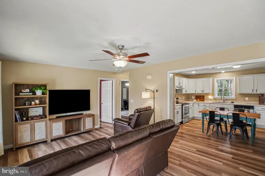 261 Azure Dr, Colonial Beach, VA 22443 - #2