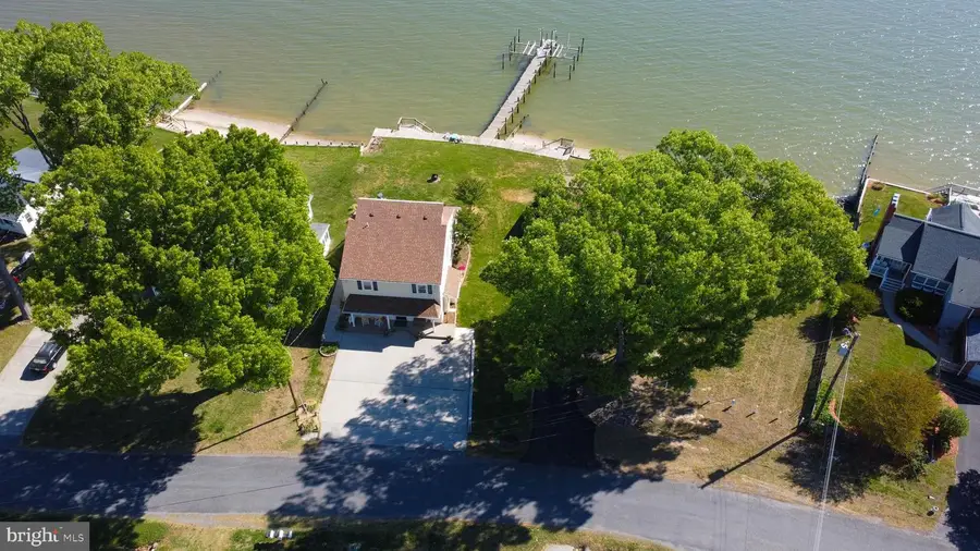 162 Shore Dr, Colonial Beach, VA 22443 - #3