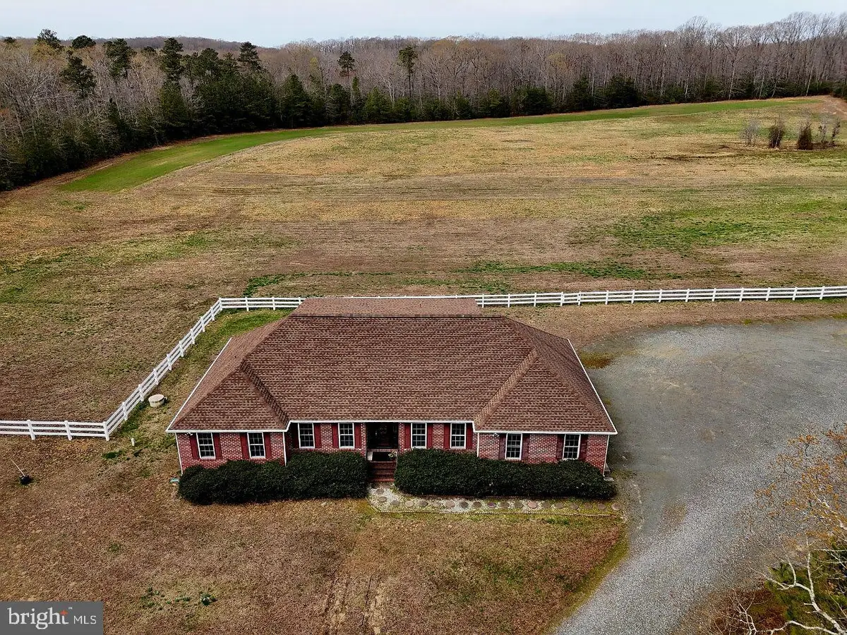 2383 Rappahannock Rd, Colonial Beach, VA 22443 - #1