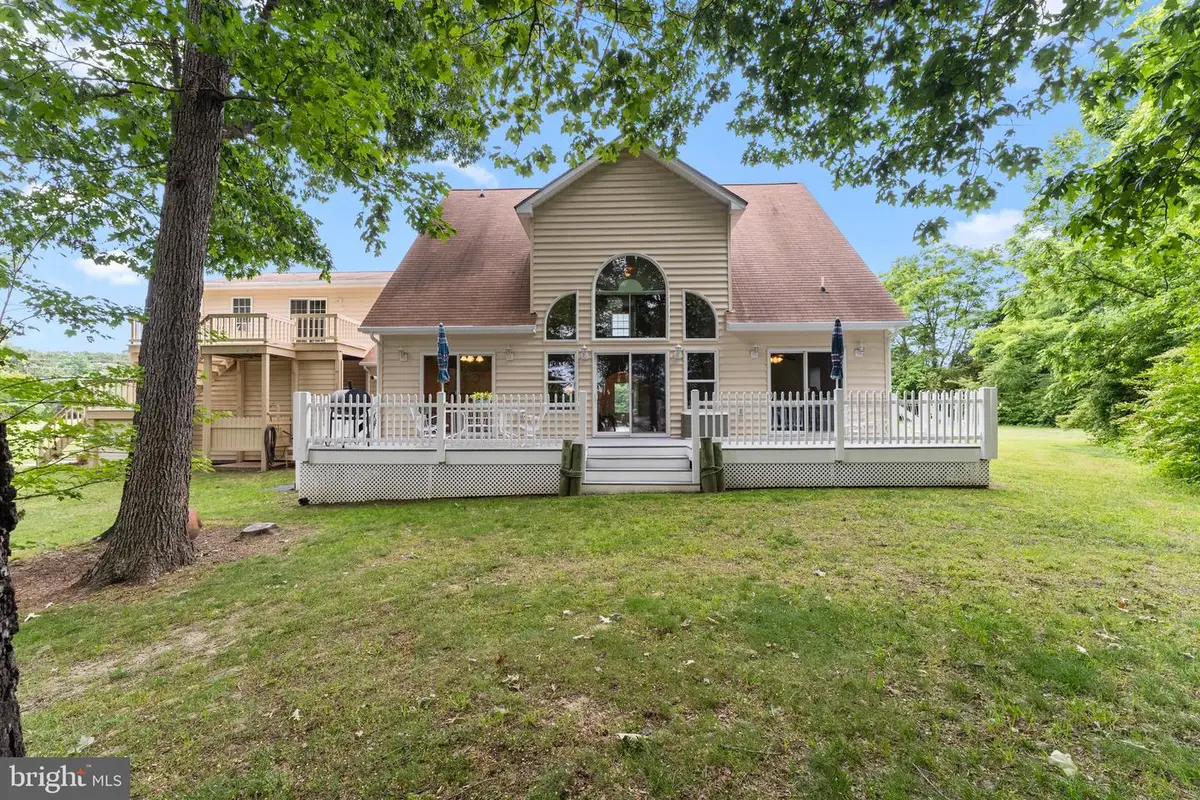 367 Edgewater Ln, Montross, VA 22520 - #1