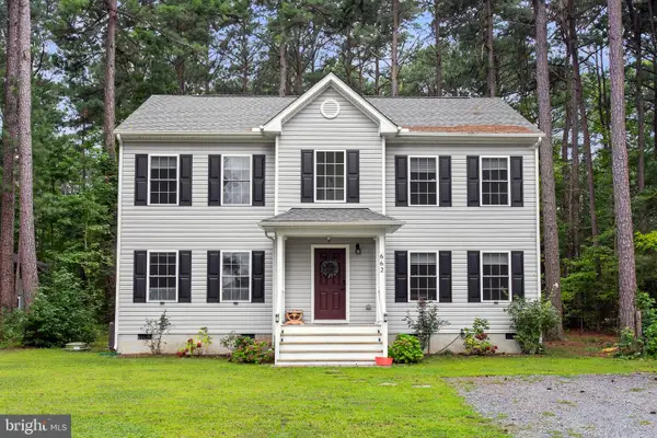 662 N Glebe, MONTROSS, VA 22520