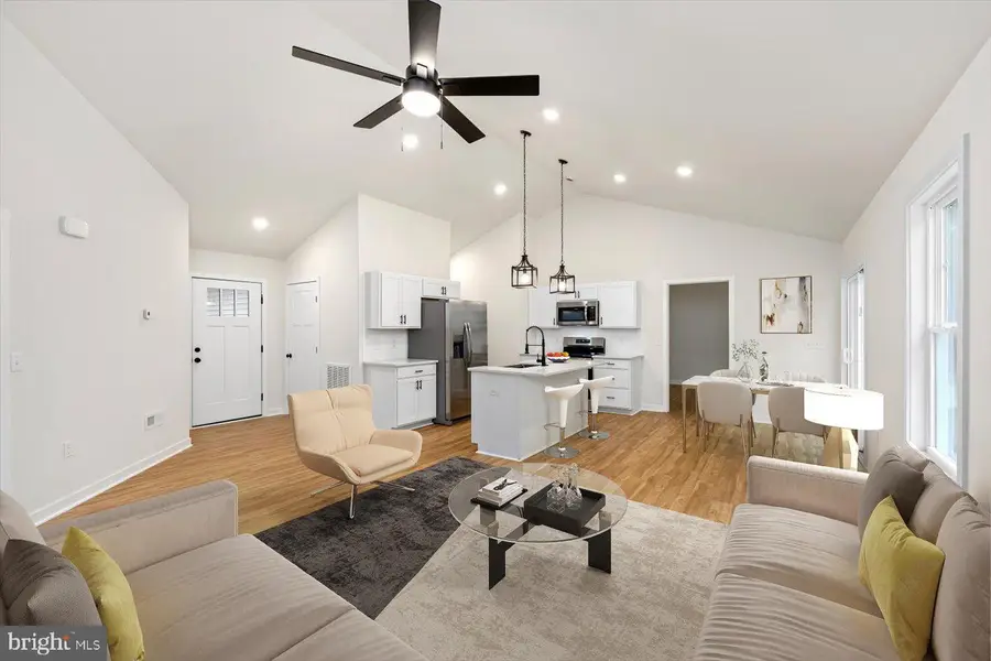 722 Circle Ln, Colonial Beach, VA 22443 - #2